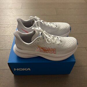 Hoka Women's Mach 6 White / Nimbus Cloud Sneakers